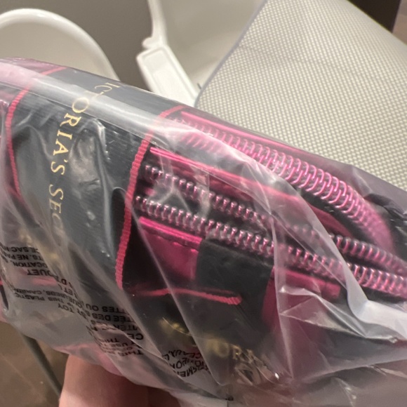 Victoria’s Secret trio pouch set - Picture 2 of 3